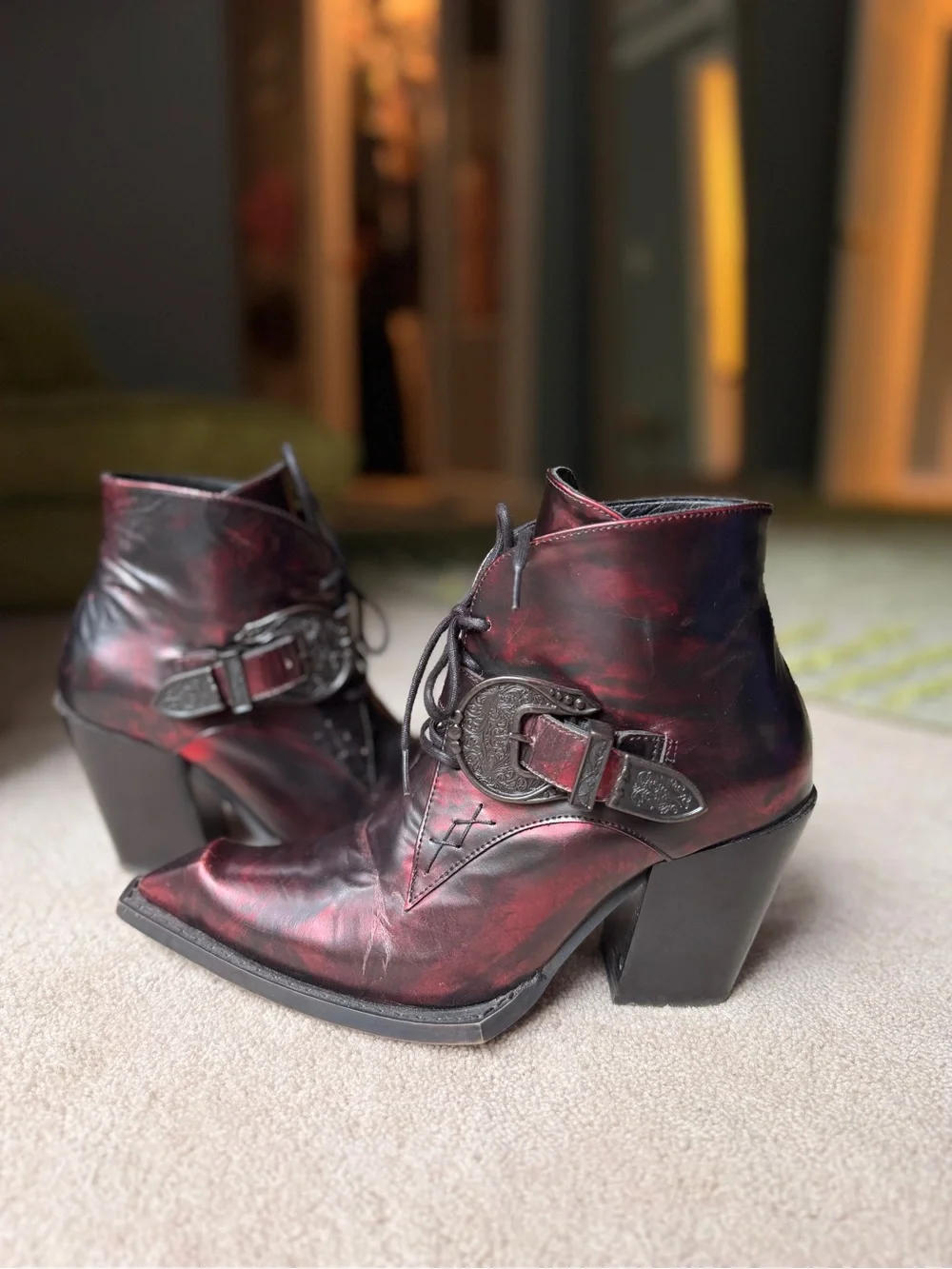 John Fluevog Swordfish Hi Fauvist Fries Iridescent Red Ankle Boots 8 EUC - Picture 13 of 14